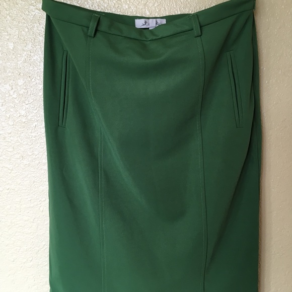 Green pencil skirt - Picture 3 of 4